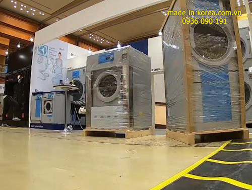 có rất nhiều đơn vị cung cấp máy giặt sấy công nghiệp