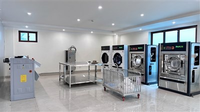 Khách Sạn 50 Phòng cần máy giặt bao nhiêu?